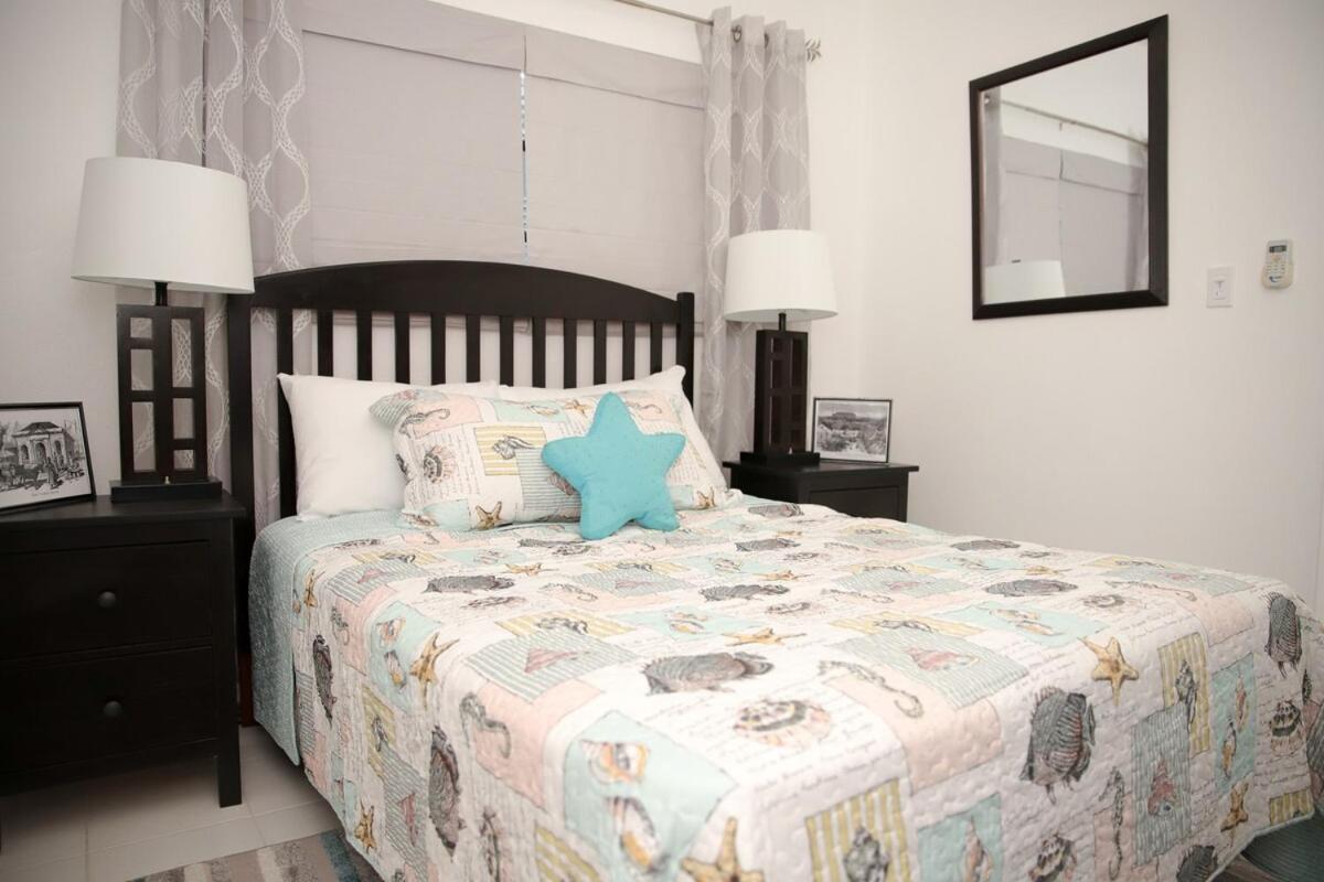 Holiday home Tangerine Sunsets Skylark Nassau